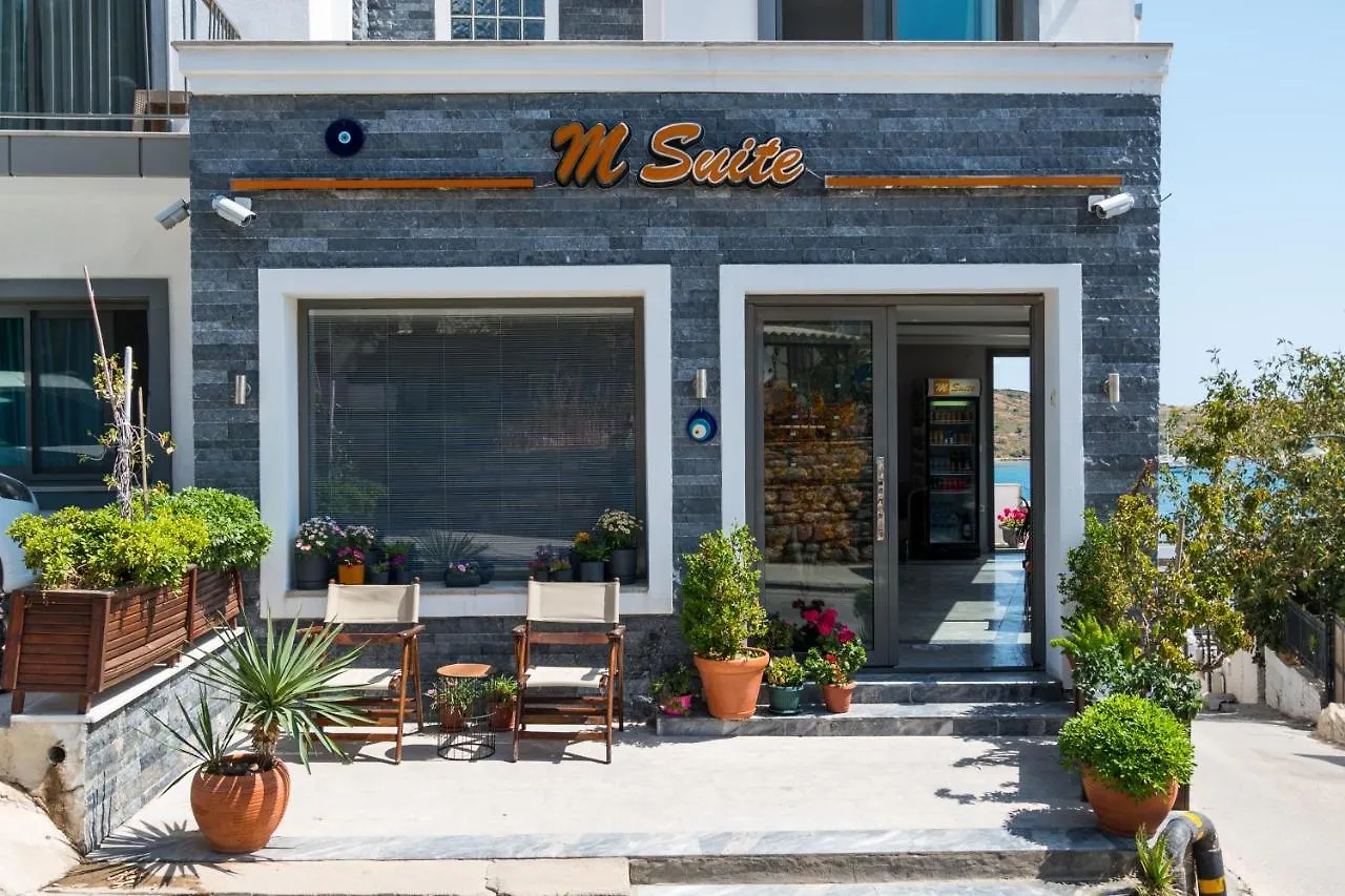 גומבט M Suite 0*,